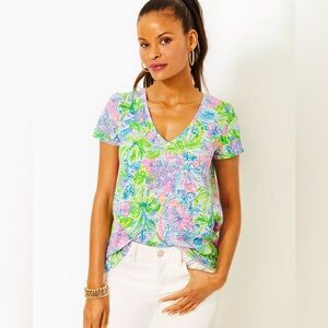 Etta V neck top Hawaii short sleeve shirt lilly loves Hawaii Lilly Pulitzer EUC